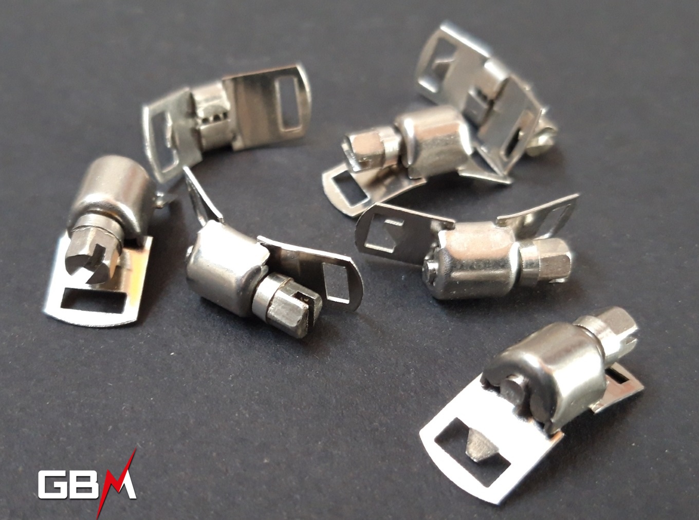 Colliers de serrage inox W4 - bande ajourée 8 mm - 3 pièces