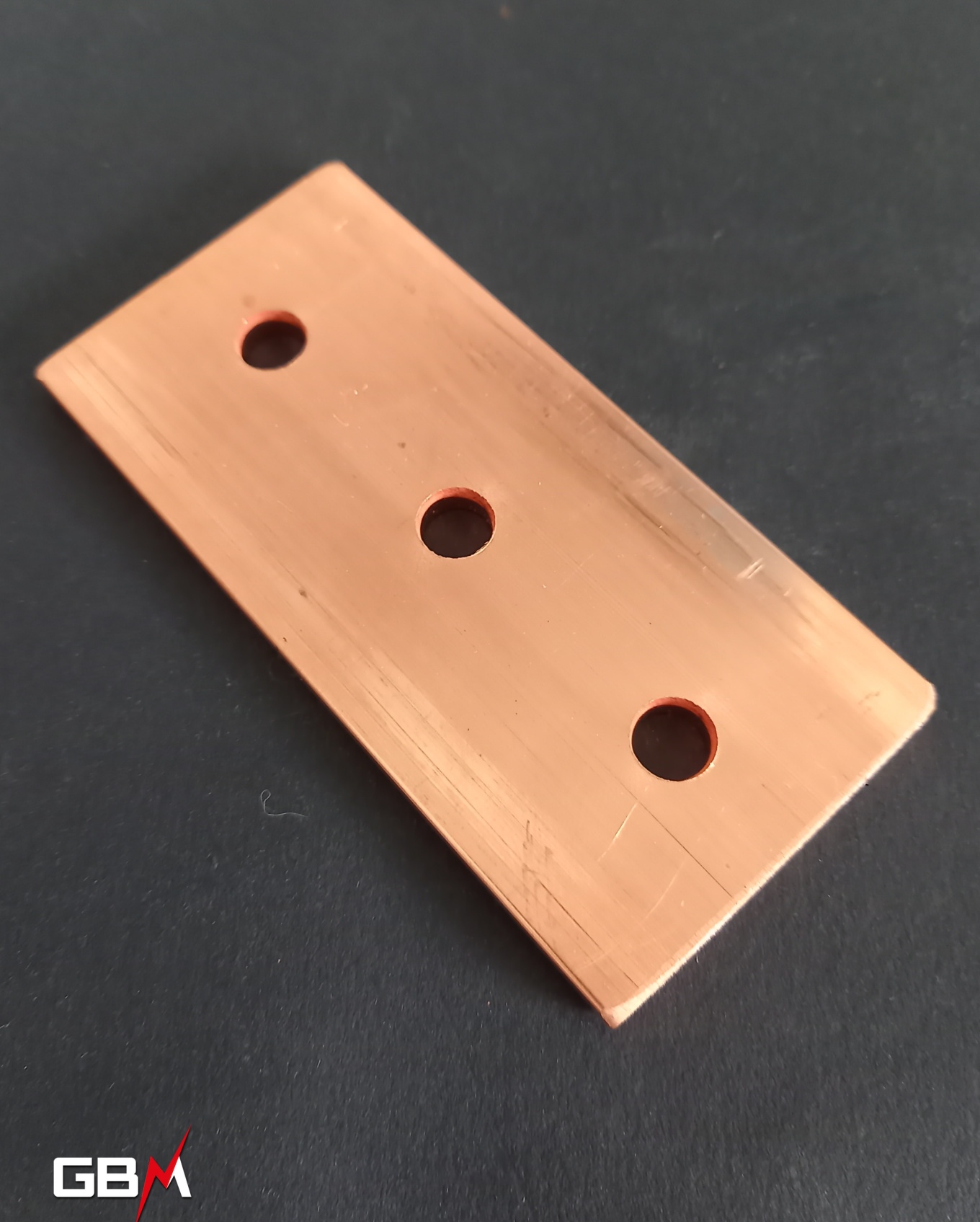 Barre cuivre perforée avec 3 trous pour visserie M8